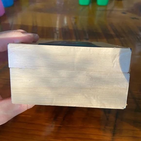 Vintage Vellaccio Watch Set His/Hers New With Box $199 Retail - Picture 8 of 13